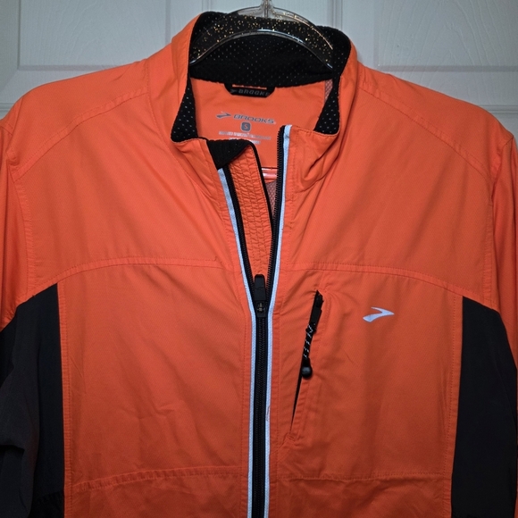 Men’s Brooks Water-Resistant Running Jacket, S - Picture 2 of 9
